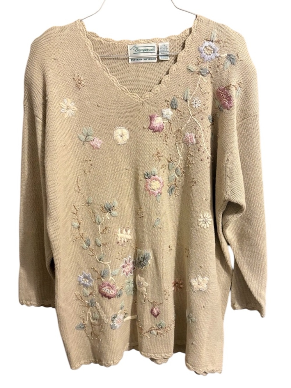 Vintage Embroidered V-Neck Women's Sweater - Cream Floral